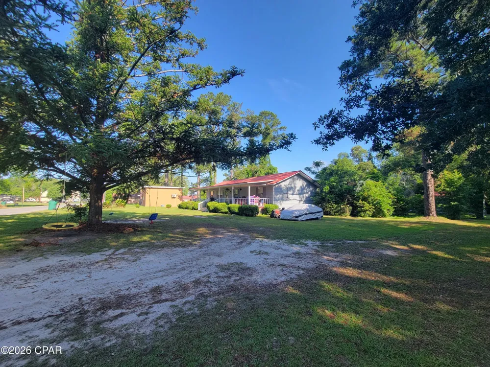 5184 13th Avenue Malone, FL 32445