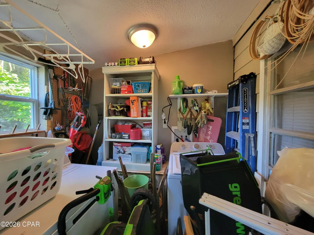 5184 13th Avenue Malone, FL 32445