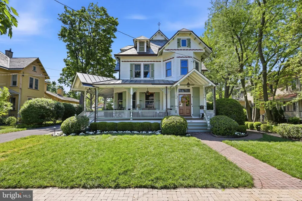 406 WASHINGTON AVENUE Haddonfield, NJ 08033