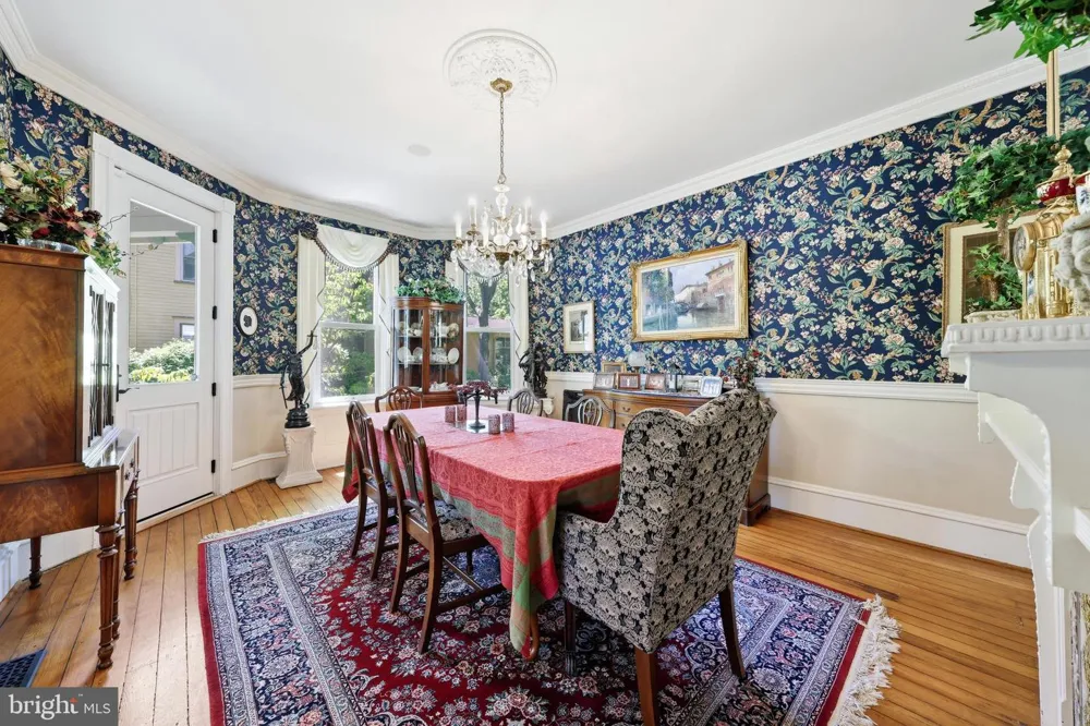 406 WASHINGTON AVENUE Haddonfield, NJ 08033