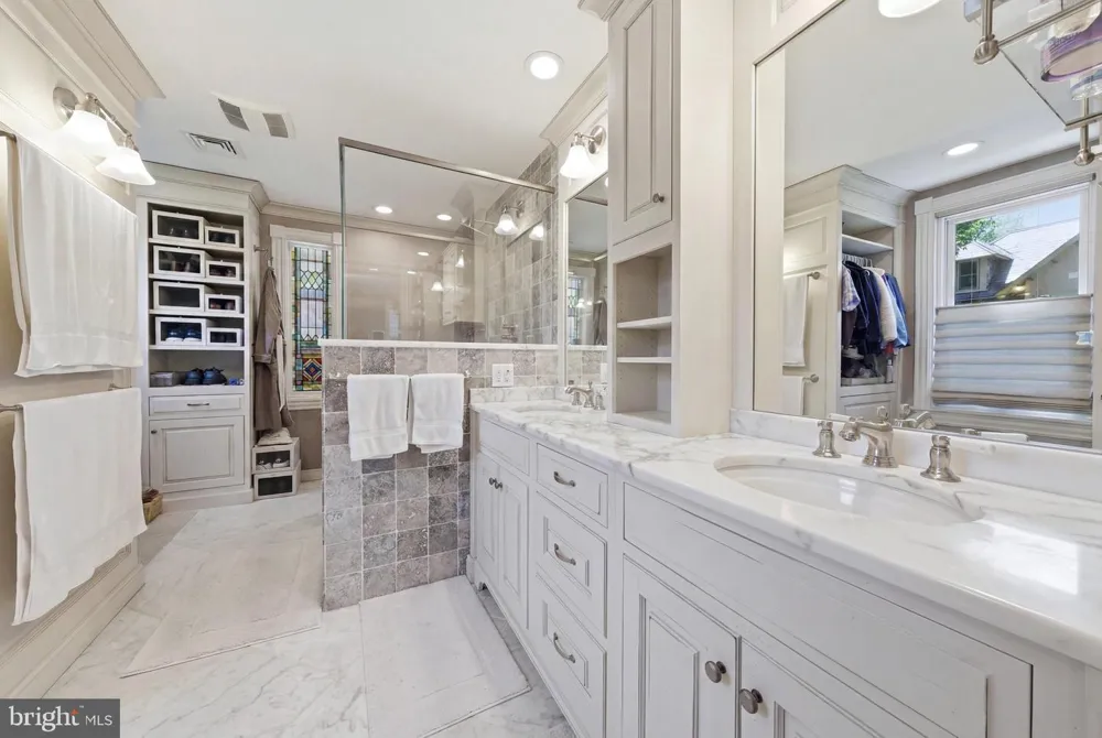406 WASHINGTON AVENUE Haddonfield, NJ 08033