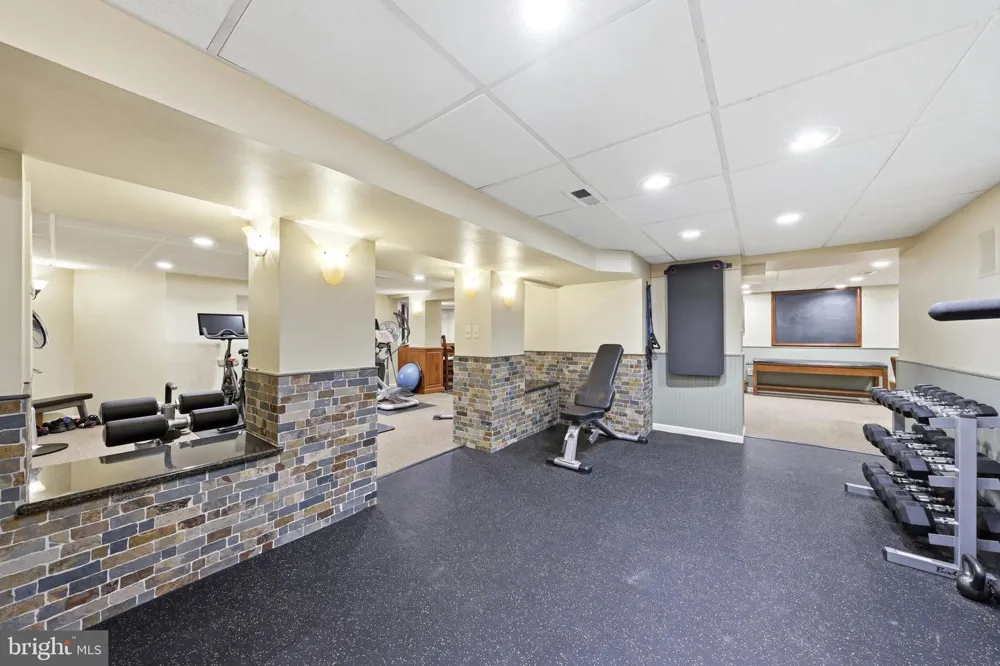 406 WASHINGTON AVENUE Haddonfield, NJ 08033