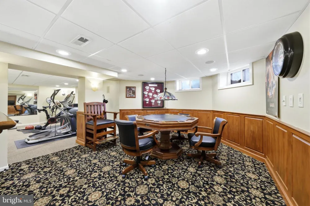 406 WASHINGTON AVENUE Haddonfield, NJ 08033