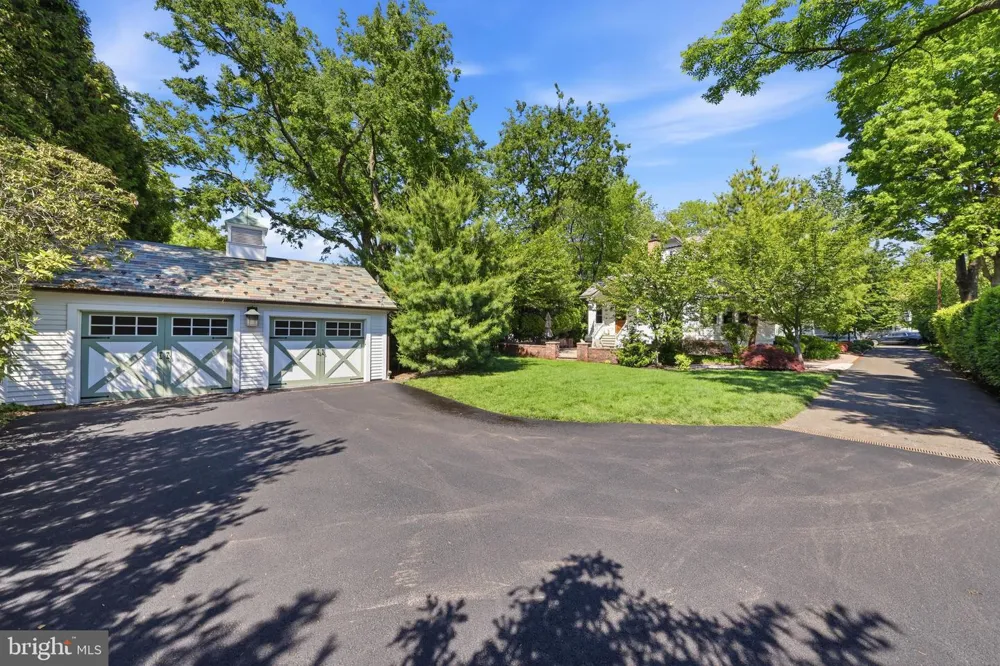 406 WASHINGTON AVENUE Haddonfield, NJ 08033