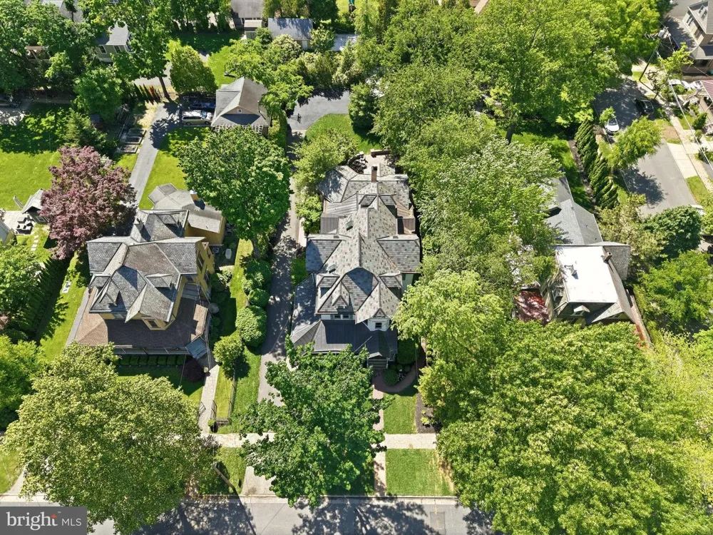 406 WASHINGTON AVENUE Haddonfield, NJ 08033