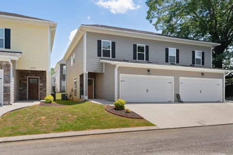 6752 Palms Court