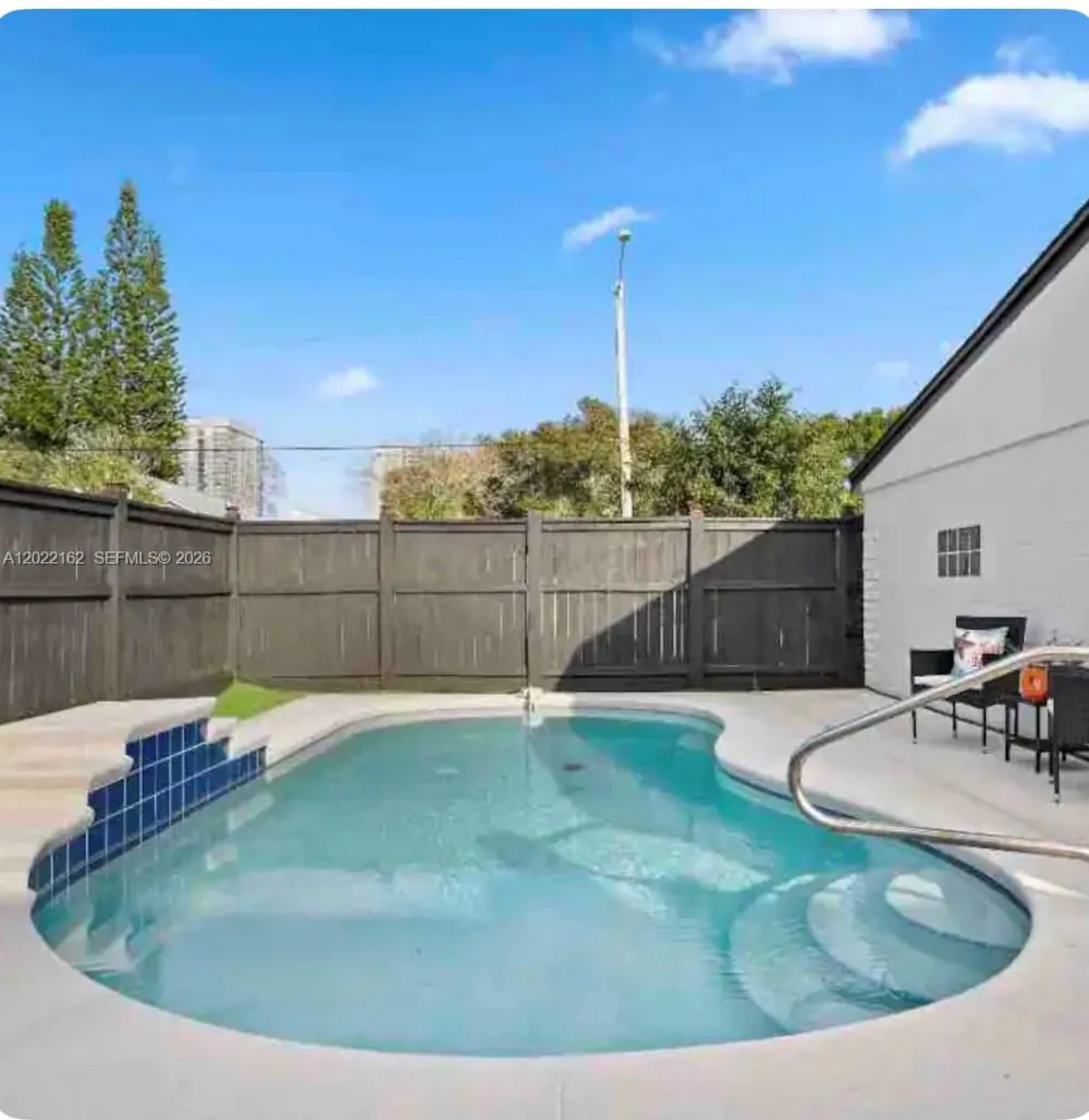 301 Hollywood Ave Daytona, FL 32118
