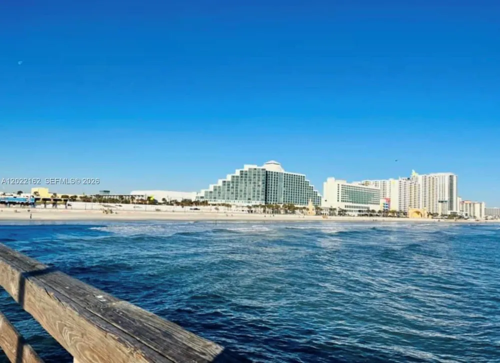 301 Hollywood Ave Daytona, FL 32118