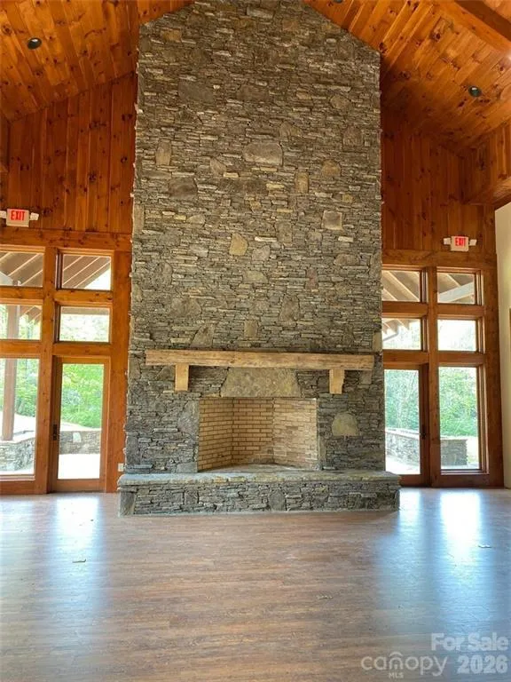 Shagbark Dr Sylva, NC 28779