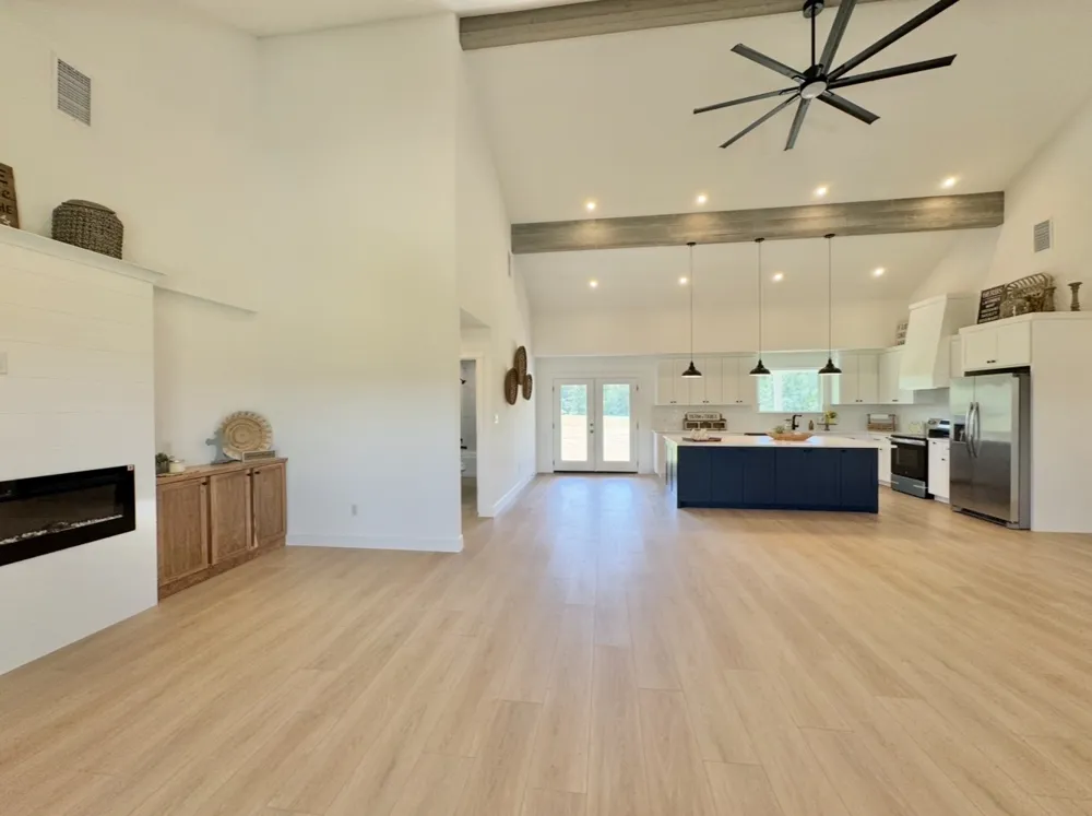 1300 Private Road 7037 Lexington, TX 78947