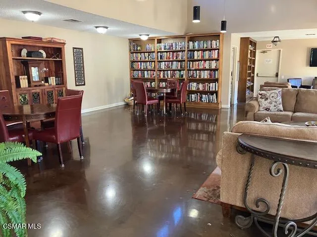 254 Sequoia Court #37 Thousand Oaks, CA 91360