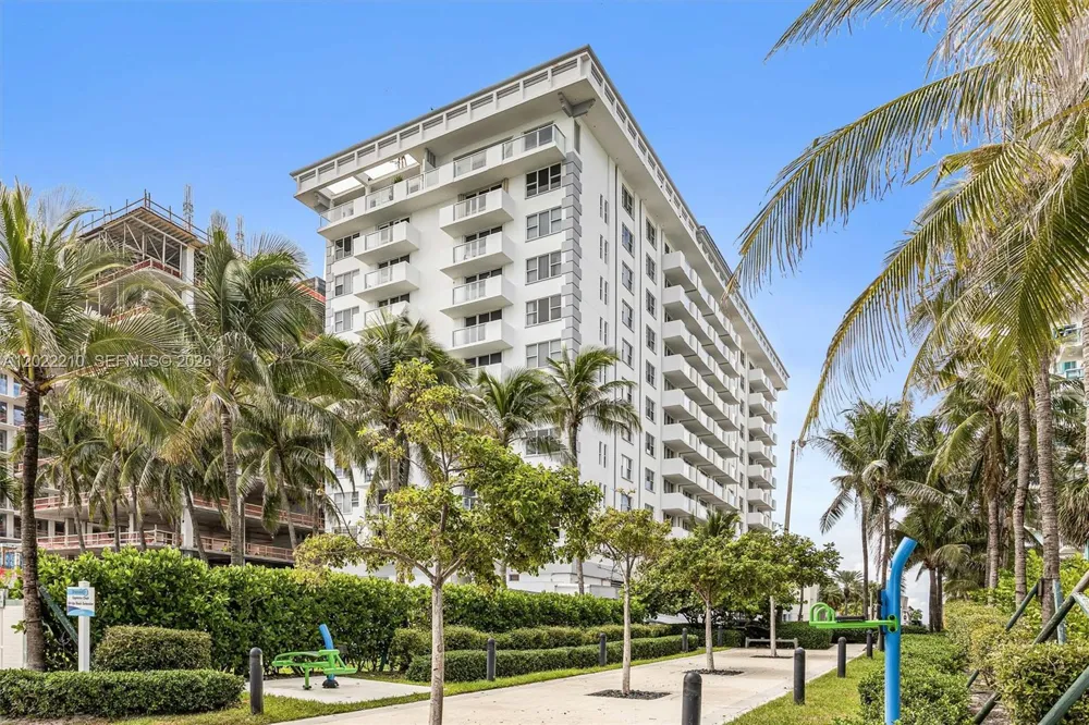 9195 NE Collins Ave #1104 Surfside, FL 33154