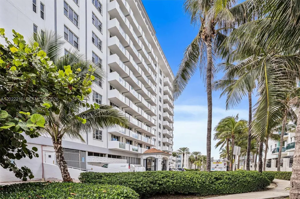9195 NE Collins Ave #1104 Surfside, FL 33154