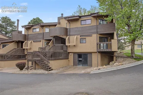 869 Pebblewood Drive