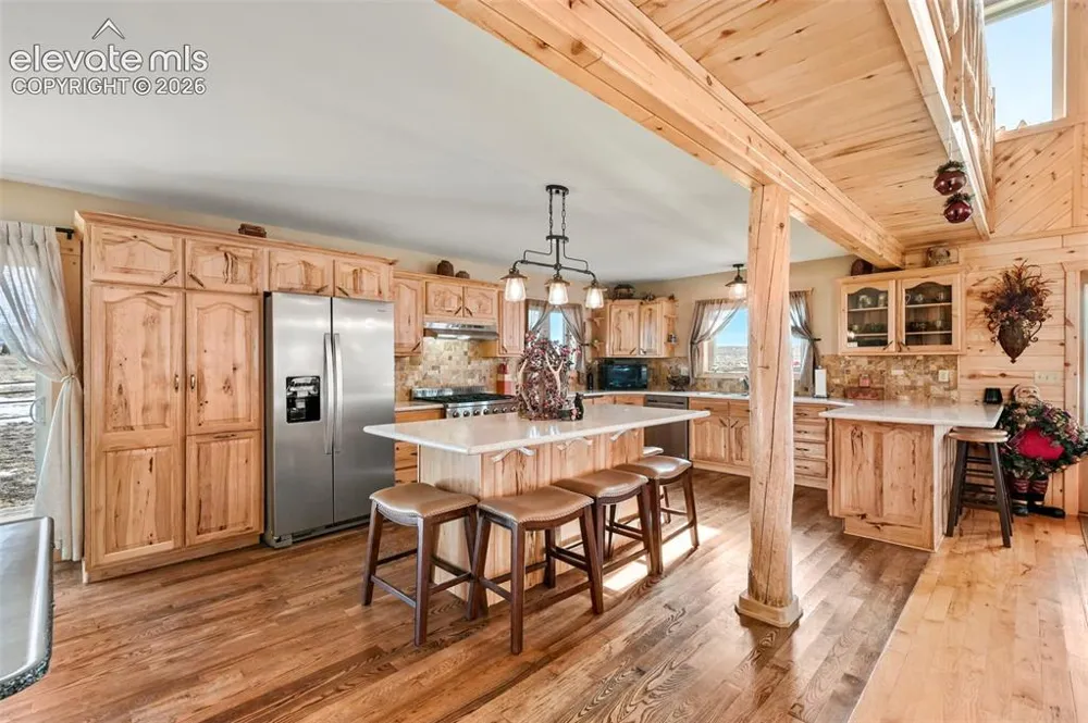 29 Howe Road Westcliffe, CO 81252