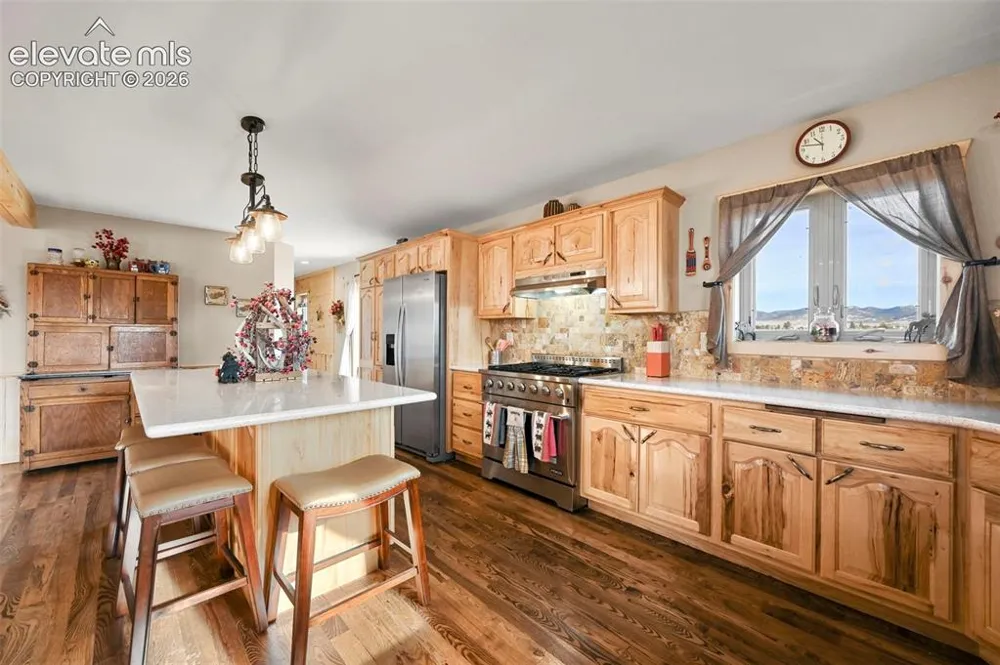 29 Howe Road Westcliffe, CO 81252