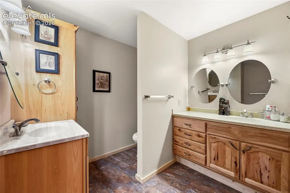 29 Howe Road Westcliffe, CO 81252