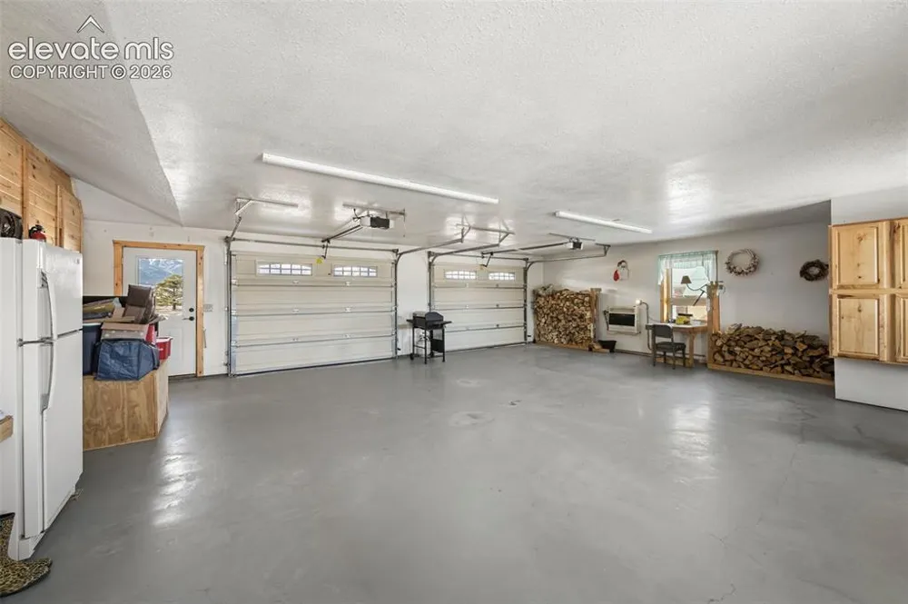 29 Howe Road Westcliffe, CO 81252