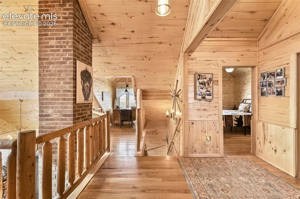29 Howe Road Westcliffe, CO 81252