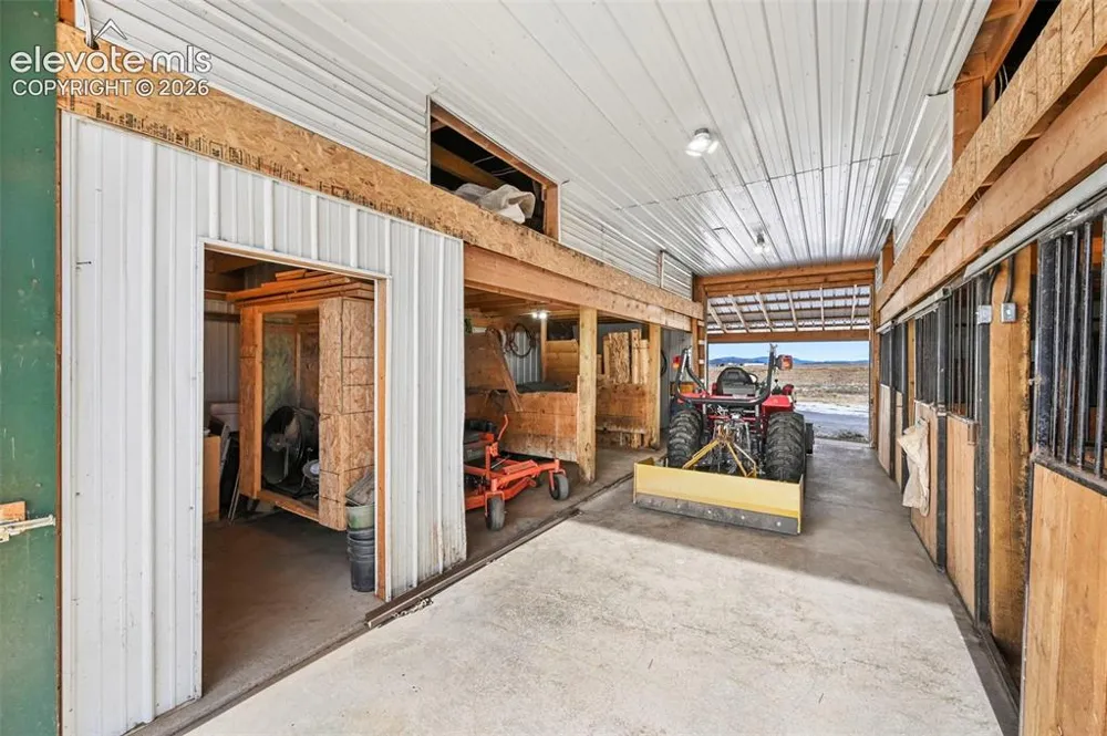 29 Howe Road Westcliffe, CO 81252