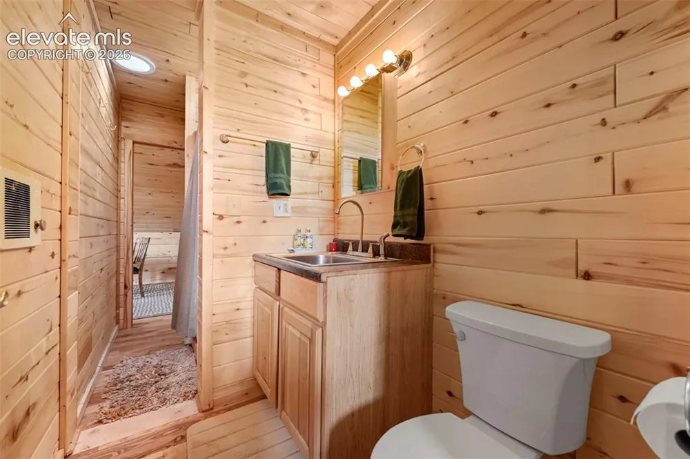 29 Howe Road Westcliffe, CO 81252