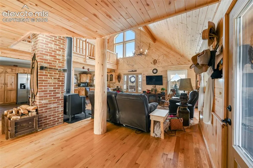 29 Howe Road Westcliffe, CO 81252