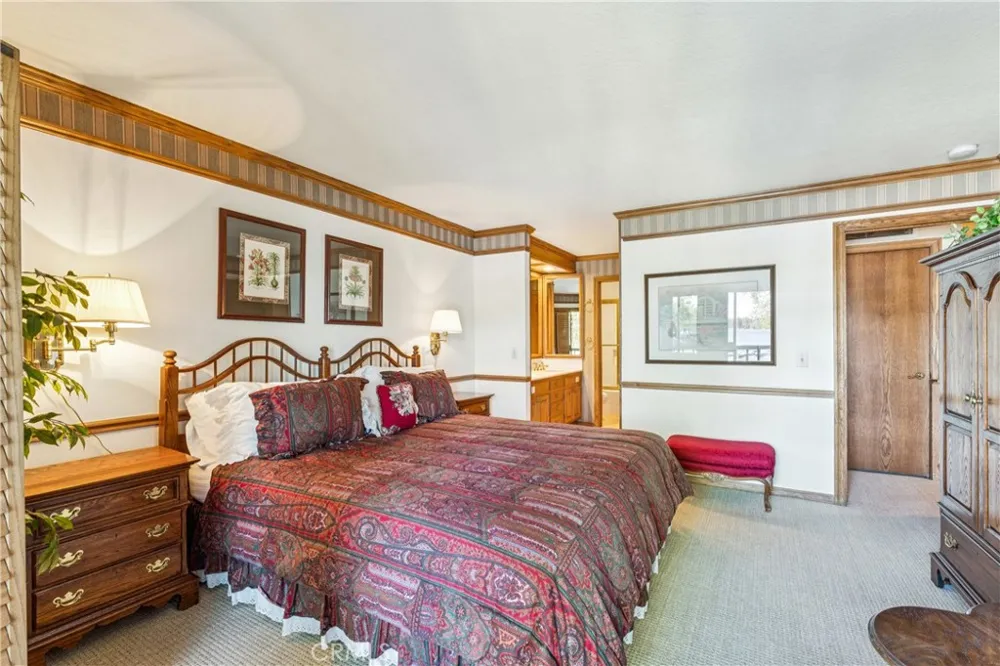 1 Village Bay #2 Lake Arrowhead, CA 92352