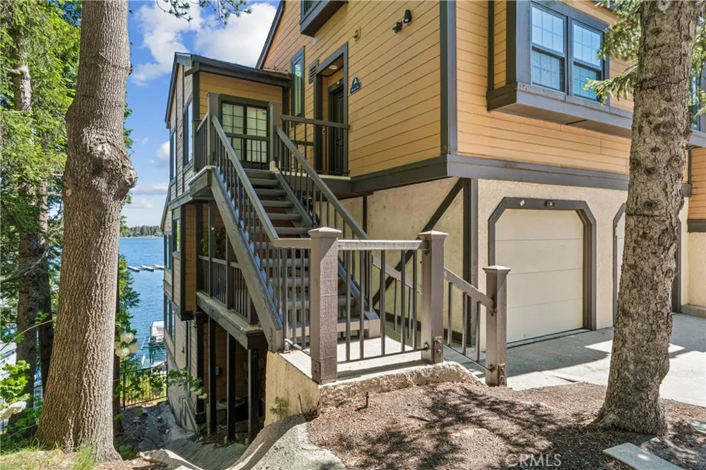 1 Village Bay #2 Lake Arrowhead, CA 92352