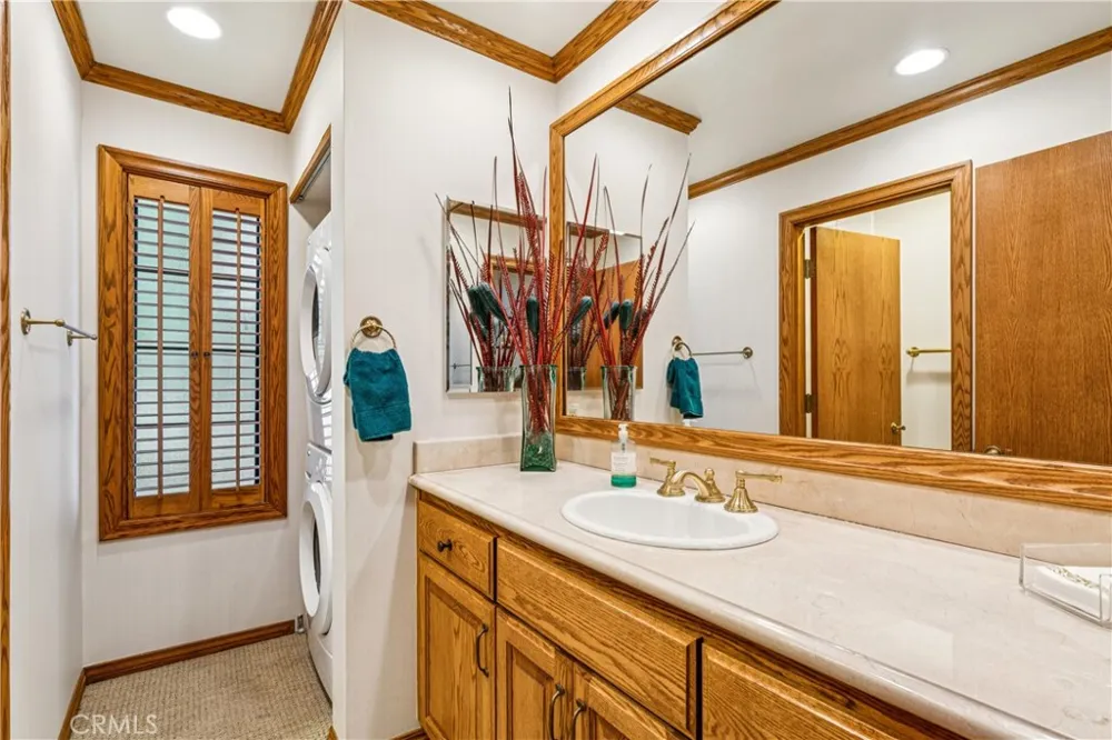 1 Village Bay #2 Lake Arrowhead, CA 92352