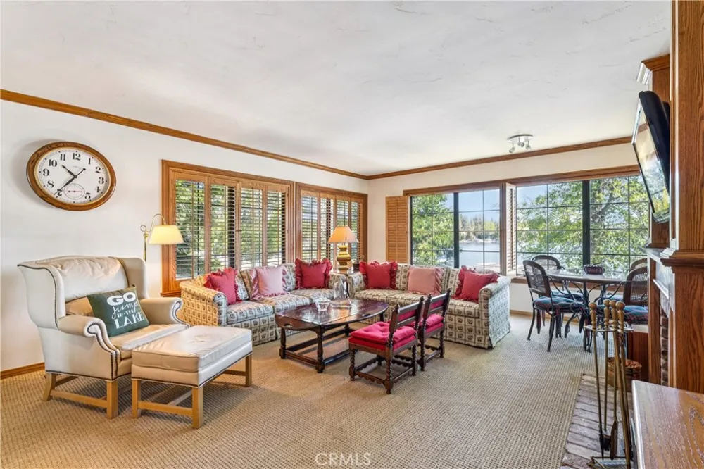 1 Village Bay #2 Lake Arrowhead, CA 92352