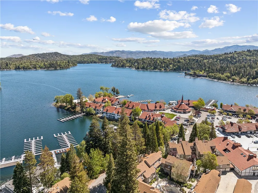 1 Village Bay #2 Lake Arrowhead, CA 92352