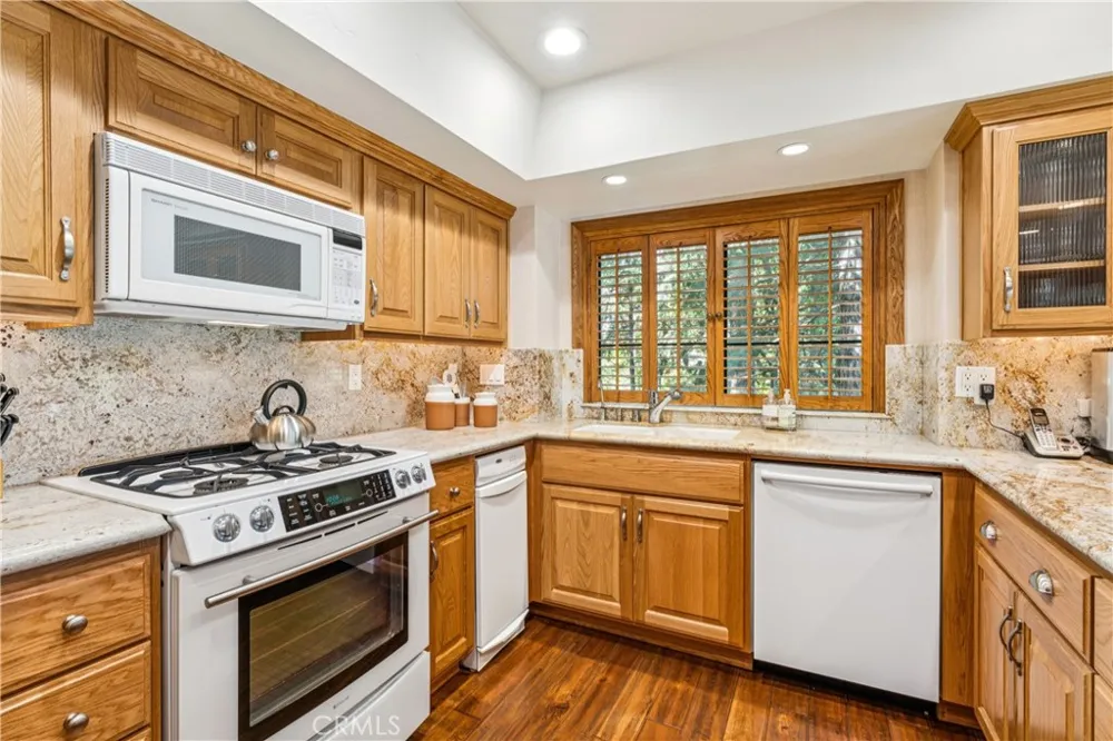 1 Village Bay #2 Lake Arrowhead, CA 92352