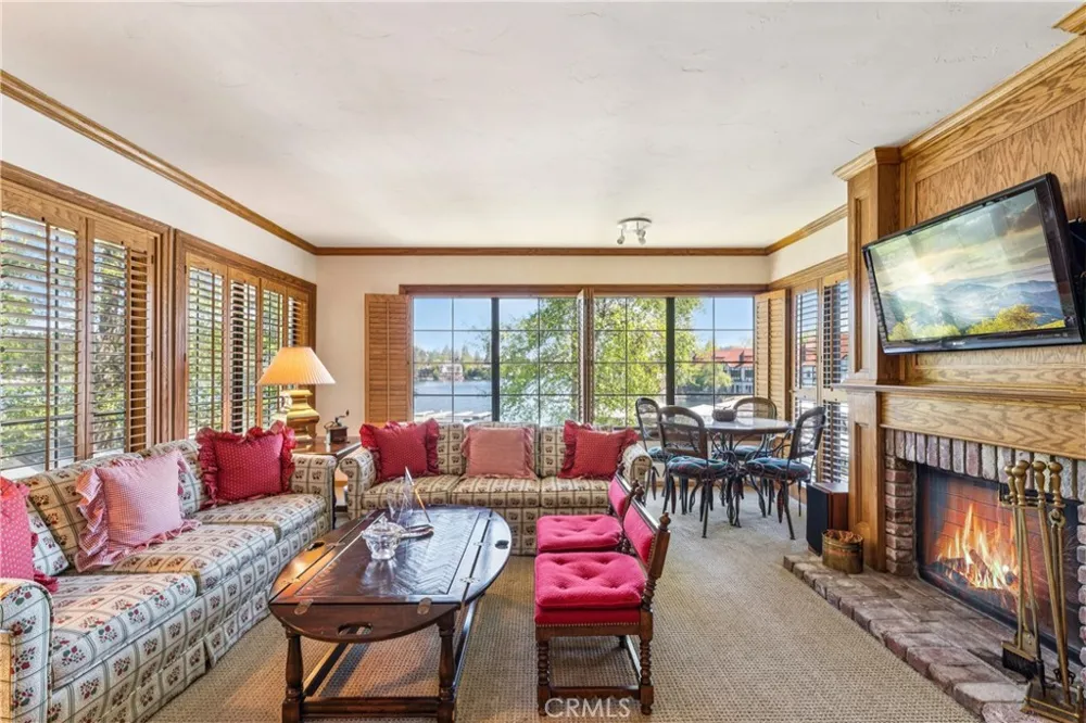 1 Village Bay #2 Lake Arrowhead, CA 92352