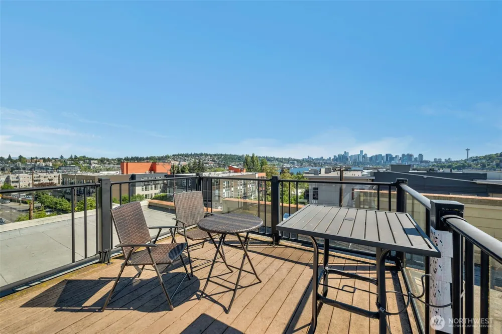 3401 Wallingford Avenue #210 Seattle, WA 98103