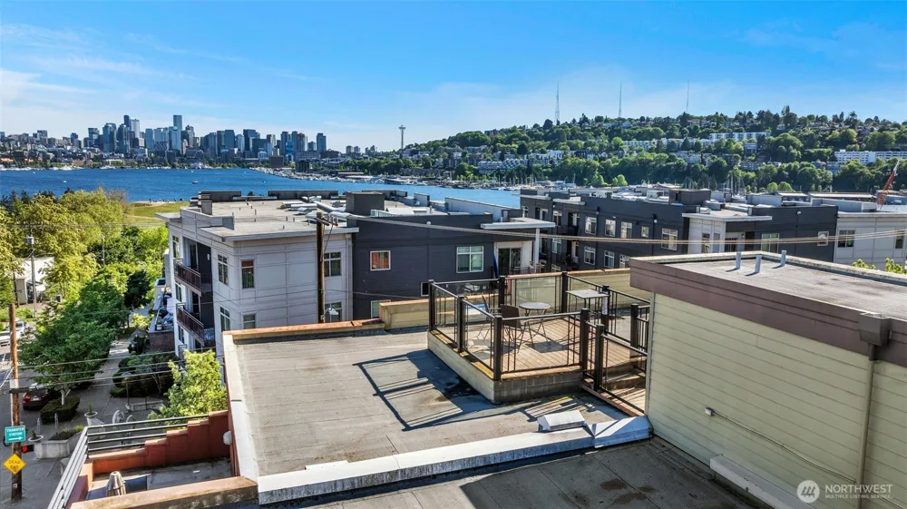 3401 Wallingford Avenue #210 Seattle, WA 98103