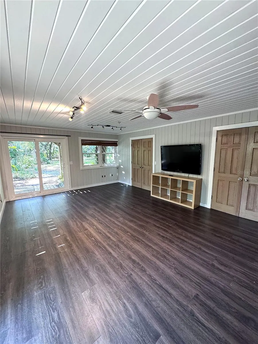 3 ELIZABETH DRIVE E Palm Coast, FL 32137