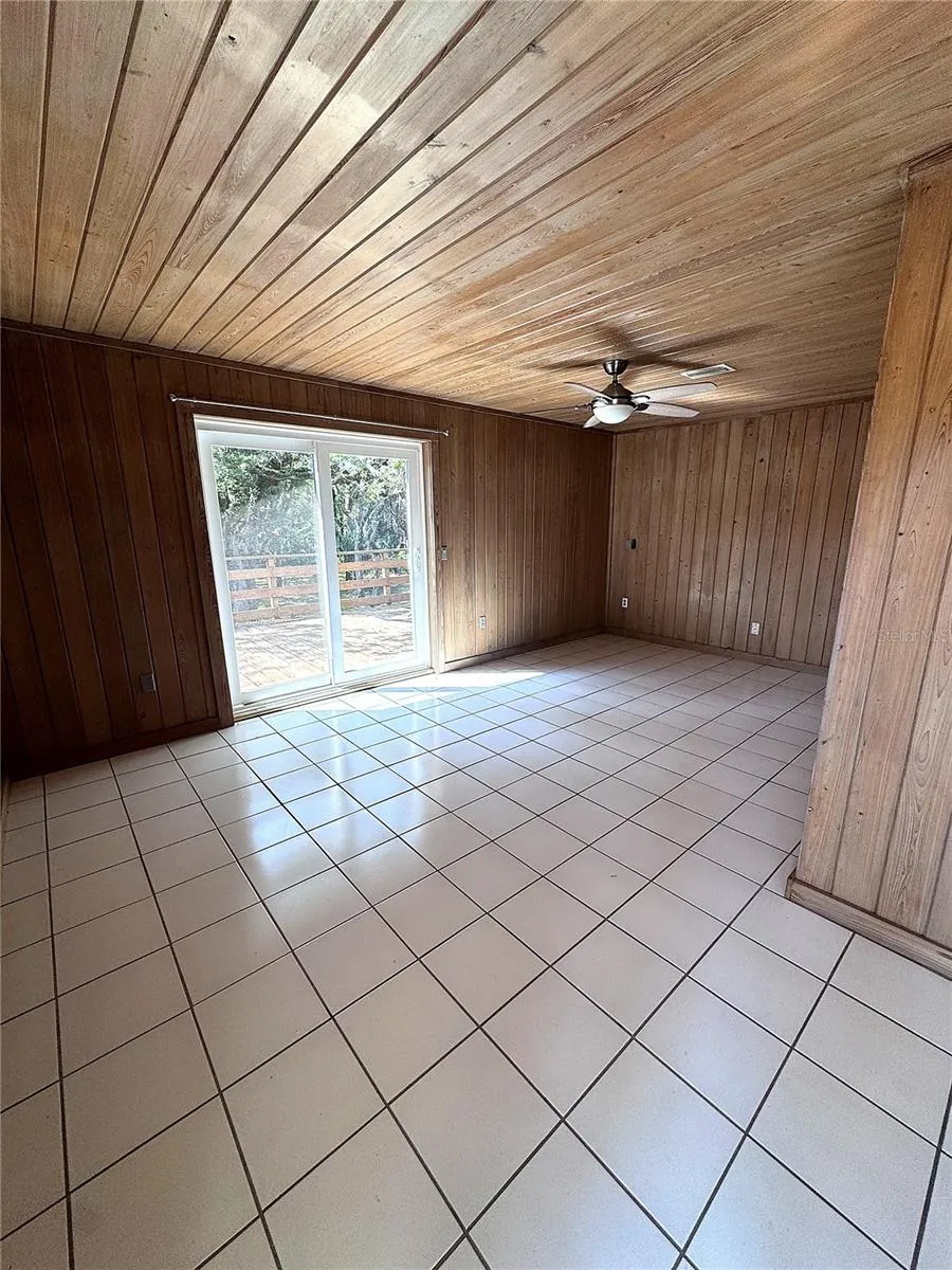 3 ELIZABETH DRIVE E Palm Coast, FL 32137