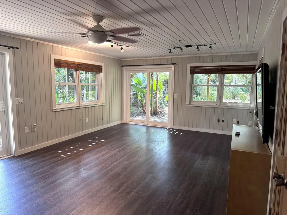3 ELIZABETH DRIVE E Palm Coast, FL 32137