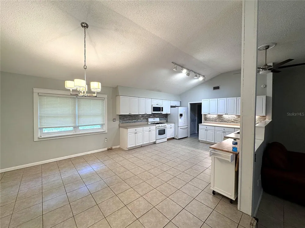 3 ELIZABETH DRIVE E Palm Coast, FL 32137