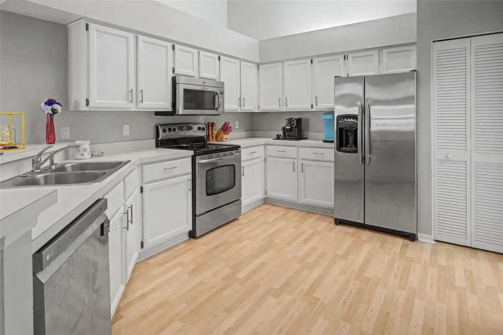 3709 MOLLIE LANE Sun City Center, FL 33573