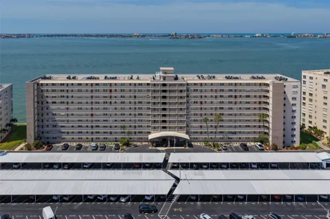 5980 SHORE BOULEVARD S #907
