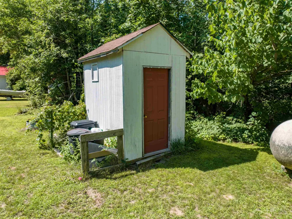 6970 Wickert Road Plainfield Township, MI 48739