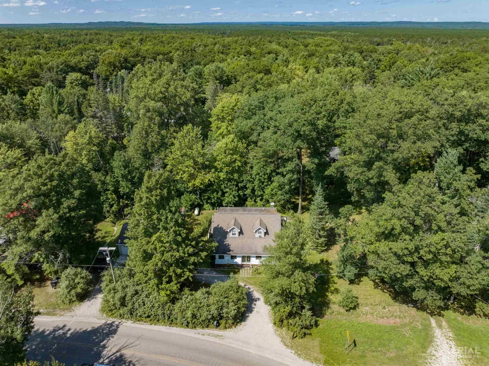 6970 Wickert Road Plainfield Township, MI 48739