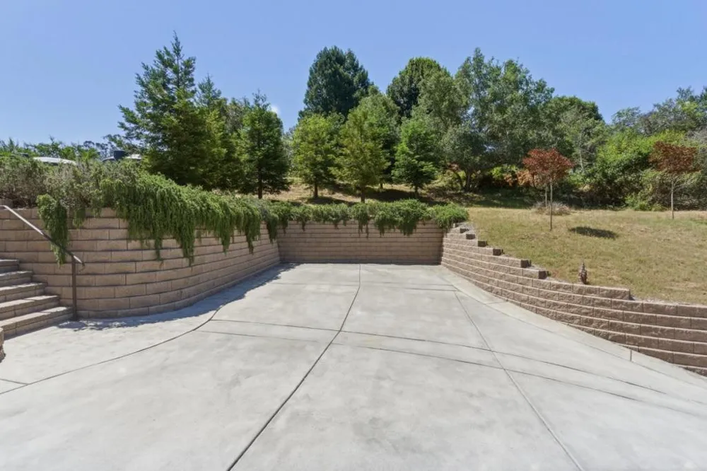 1250 Day Valley Ridge Aptos, CA 95003