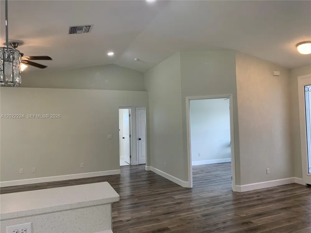 120 CLINTON AVENUE Lake Placid, FL 33852