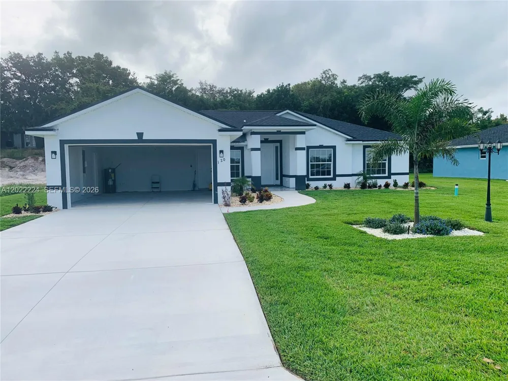 120 CLINTON AVENUE Lake Placid, FL 33852