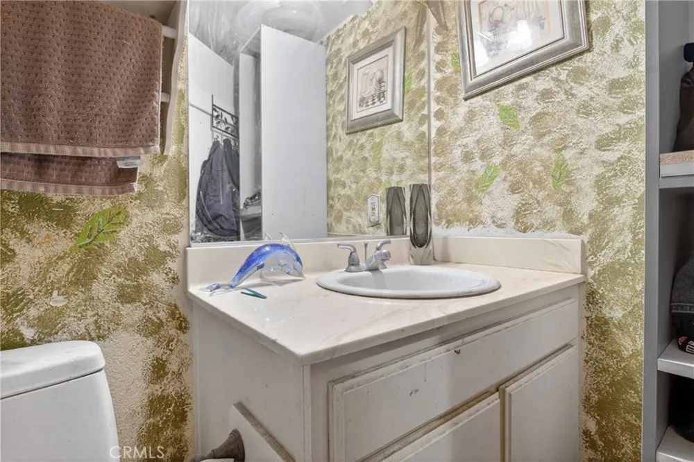 14287 foothill Boulevard #14 Sylmar, CA 91342