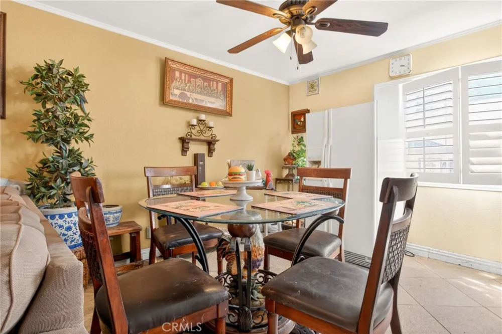14287 foothill Boulevard #14 Sylmar, CA 91342