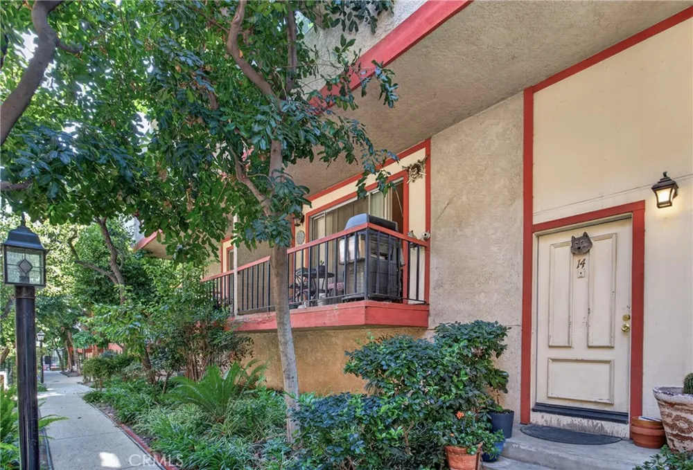 14287 foothill Boulevard #14 Sylmar, CA 91342