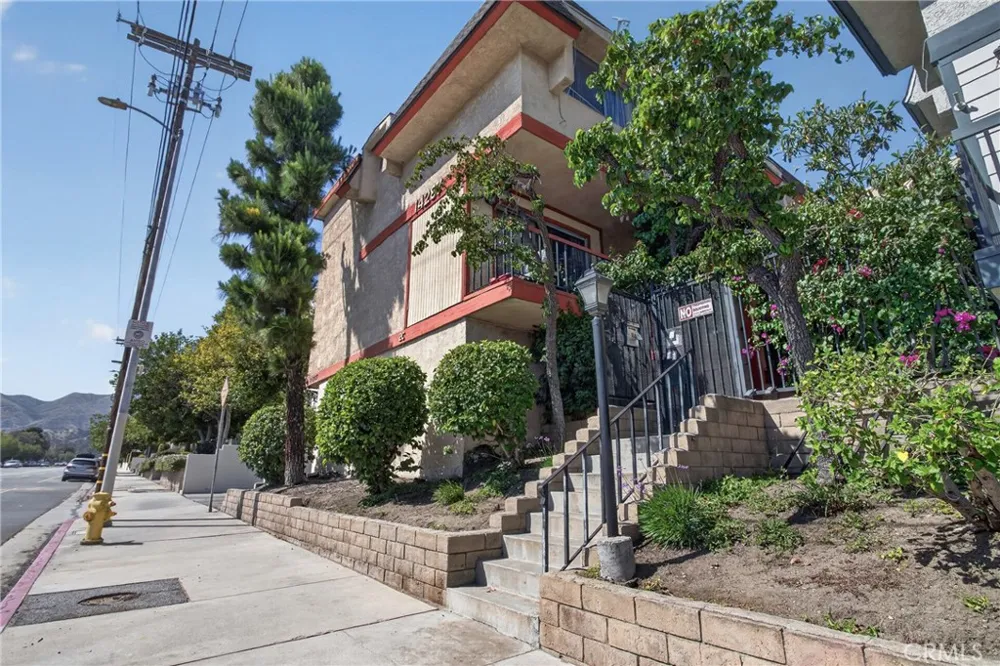 14287 foothill Boulevard #14 Sylmar, CA 91342